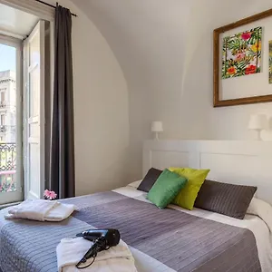 Da Gianni E Lucia With Bathroom In The Center Catane